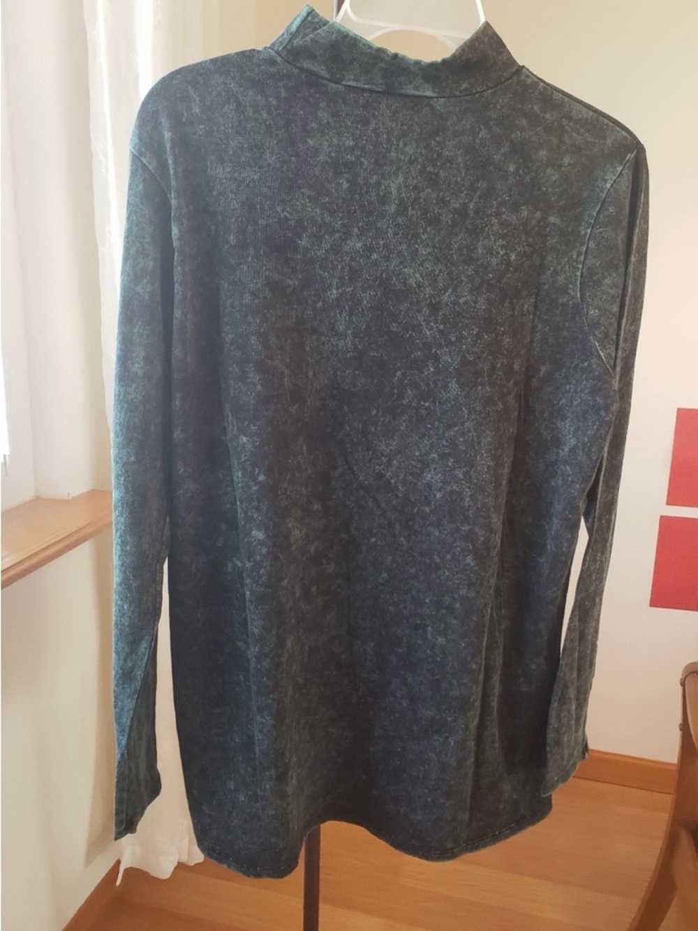 NWOT Zenana Long Sleeve Mock Neck Top, Green